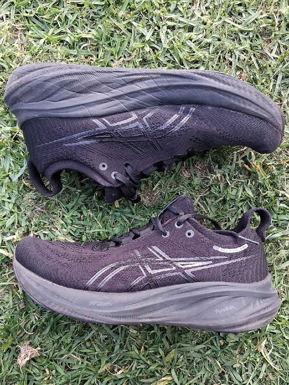 Asics Gel Niumbus 26 Womens Black Running Shoes - Picture 2 of 13